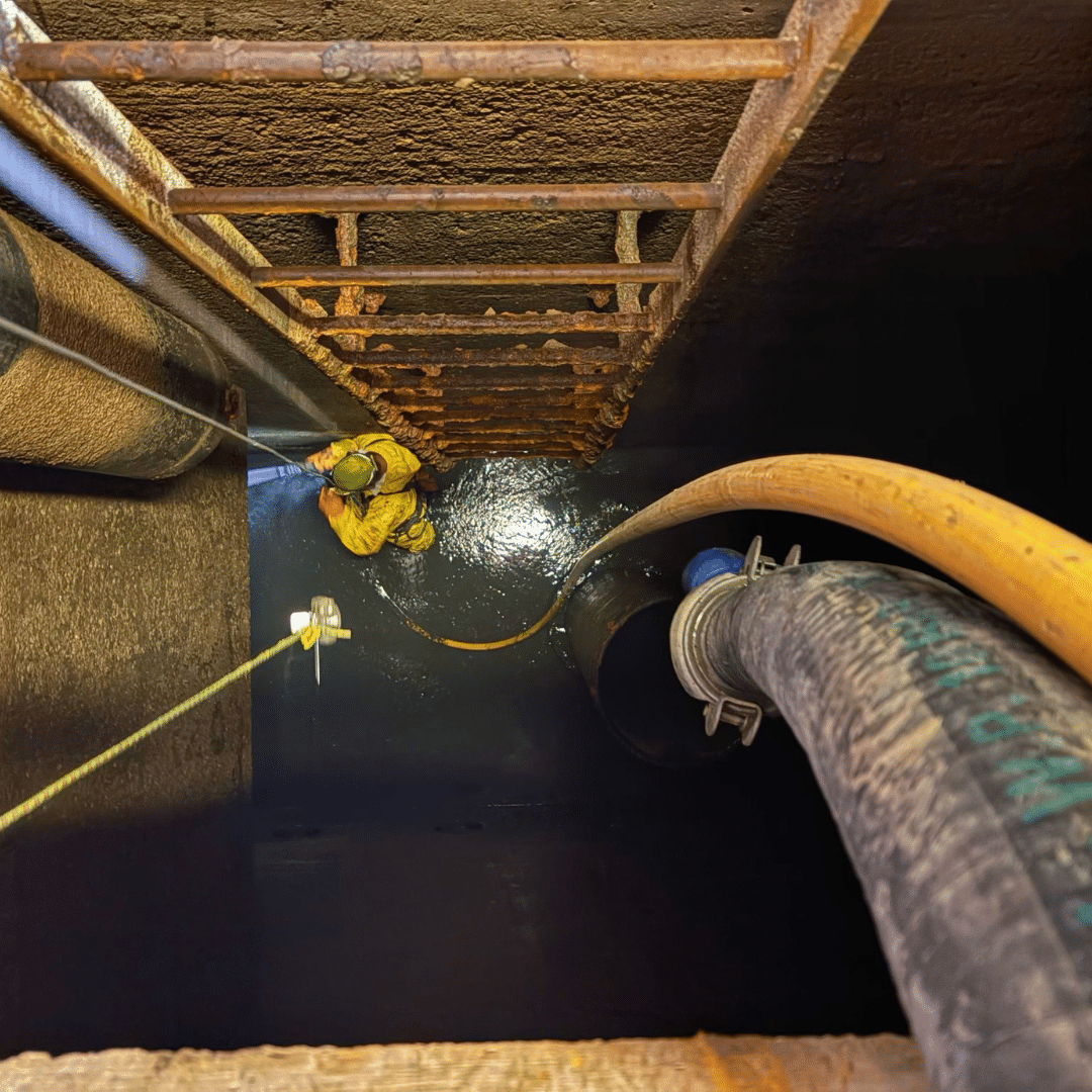 A Severn Access confined space rescue team in Bristol executing a rescue